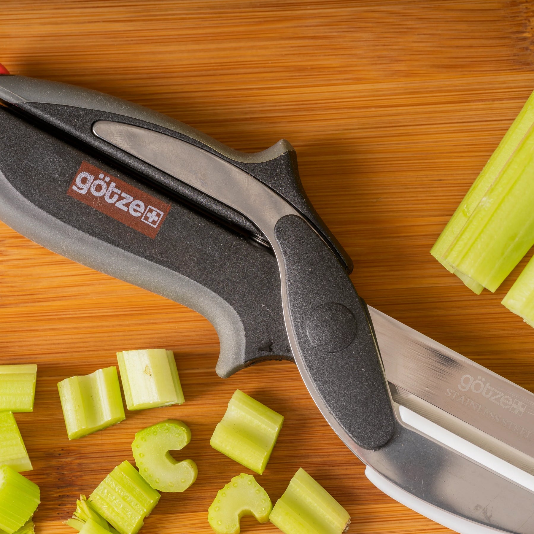 Multifunctional 5-in-1 Kitchen Scissors: Effortless Cutting for Veggies, Meat & More